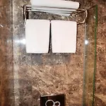 Comfort Hotel 3*