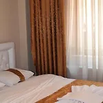 Comfort Hotel 3*