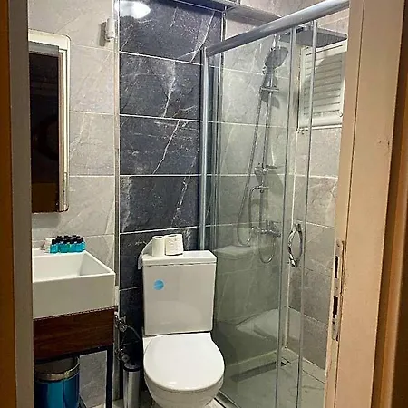 Comfort Hotel 3*